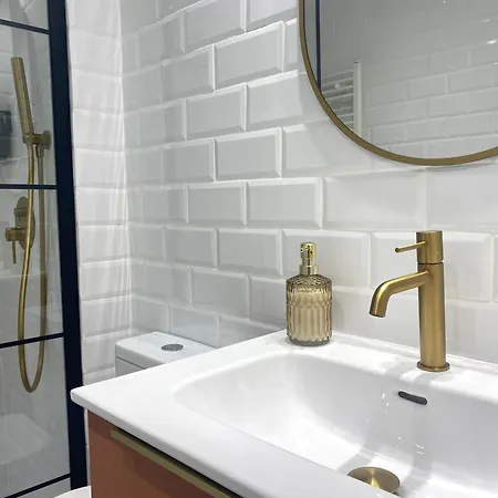 Acogedor A 5 Min Del Ave Appartement *