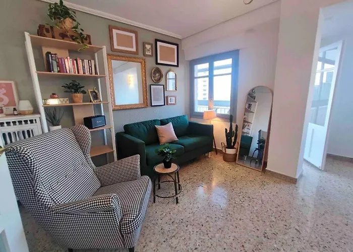 Acogedor A 5 Min Del Ave شقة