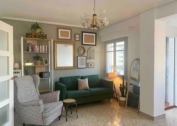 Acogedor A 5 Min Del Ave شقة